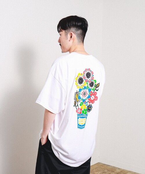 BEAMS T（ビームスティー）の「PUTS × BEAMS T / FLOWER T-SHIRT