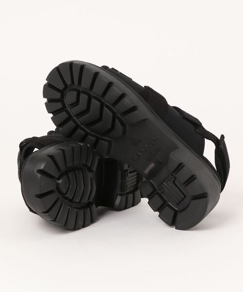 LANVIN en Bleu（ランバンオンブルー）の「トラックソールロゴストラップサンダル（サンダル・レディース・ブラック/アイボリー・L(24.5cm)/S(22.5cm)/M(23.5cm)）」の3枚目の写真