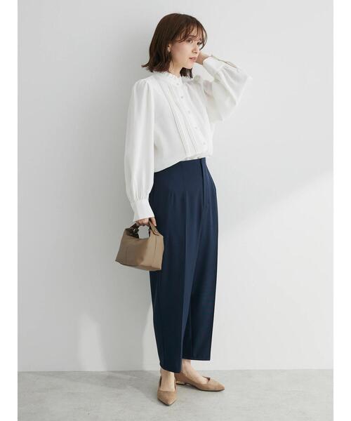 ELENCARE DUE(エレンカーレデュエ)の「・ELENCARE DUEピンタックカラーフリルブラウス(シャツ/ブラウス・レディース・ブラック/オフホワイト/ベージュ・FREE)」の4枚目の写真