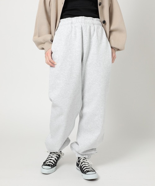 United Athle（ユナイテッドアスレ）の「流行りの空港コーデにも！【United Athle】12.0オンス ヘヴィーウェイト スウェットパンツ（裏起毛） 5765（スウェットパンツ・メンズ・ブラック/アッシュ・XL/L/M）」の13枚目の写真