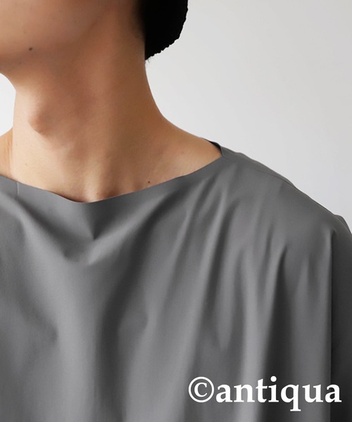 antiqua(アンティカ)の「シームレスTシャツ(Tシャツ/カットソー・レディース・ネイビー/ブラック/グレイッシュベージュ・FREE)」の11枚目の写真
