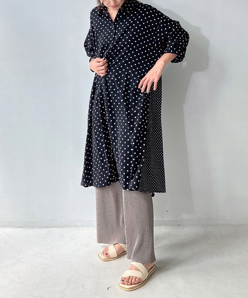 AS KNOW AS plus（アズノゥアズプラス）の「○異素材合わせて7分袖シャツワンピース（シャツワンピース・レディース・ネイビー系/ホワイト系/グリーン系/ブラック系/ブルー系/ブラック系1/ホワイト系1/イエロー系/ブラック系その他2/ブラック系2/グリーン系2/ブルー系2/ブラック系3/ブルー系3/ネイビー系3/ブラック系その他3/ベージュ系3/ブラック系4/ブラック系その他4/グリーン系5/ブルー系5/オレンジ系5/ブラック系5/ネイビー系6/ブルー系6/ブルー系その他6/ブラック系その他6/ブルー系7/ブルー系その他7/ブラック系6/ブラック系7/ブラック系その他/グレー系その他/グリーン系その他/ブルー系その他/ネイビー系7・FREE）」の14枚目の写真