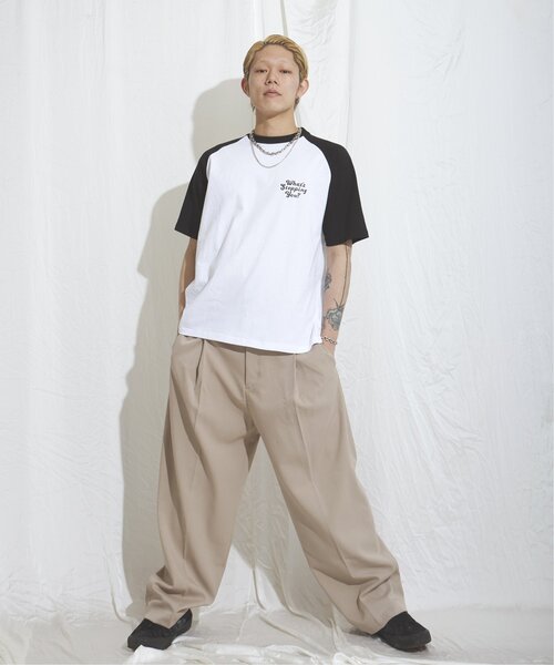 NO NEED（ノーニード）の「ラグランバックプリント クルーネック Tシャツ（Tシャツ/カットソー・メンズ・ブラック/ダークグリーン/レッド系その他・M/L）」の9枚目の写真