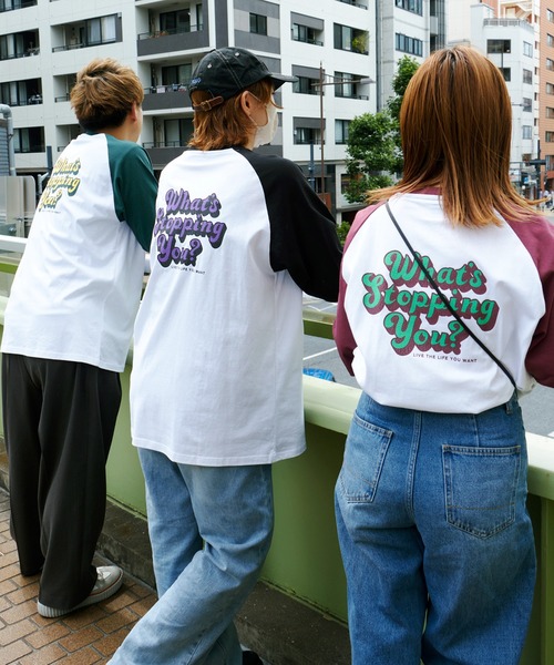 NO NEED（ノーニード）の「ラグランバックプリント クルーネック Tシャツ（Tシャツ/カットソー・メンズ・ブラック/ダークグリーン/レッド系その他・M/L）」の2枚目の写真