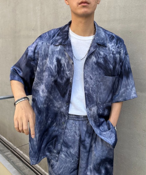CIAOPANIC(チャオパニック)の「グラデーションルーズシャツ(シャツ/ブラウス・レディース・ベージュ/ブルー・MEDIUM/LARGE)」の5枚目の写真