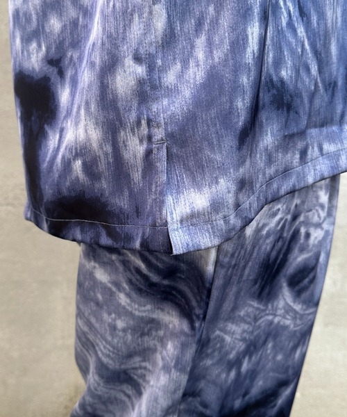 CIAOPANIC(チャオパニック)の「グラデーションルーズシャツ(シャツ/ブラウス・レディース・ベージュ/ブルー・MEDIUM/LARGE)」の13枚目の写真