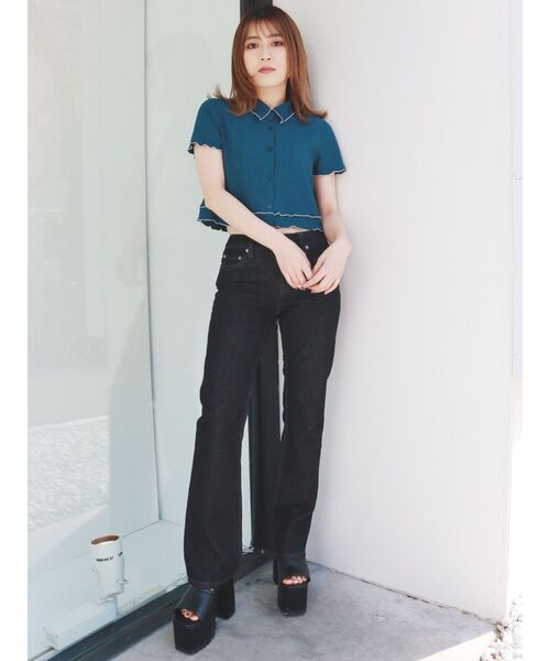 MURUA（ムルーア）の「シャーリングミニトップス（シャツ/ブラウス・レディース・ブラック/ブルー・FREE）」の7枚目の写真