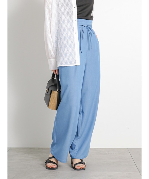 Te chichi TERRASSE（テチチテラス）の「デニムライクストレートパンツ（デニムパンツ・レディース・ネイビー/ブラック/ブルー・ﾌﾘ-）」の13枚目の写真