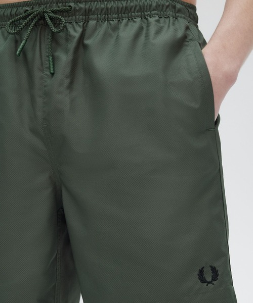 FRED PERRY（フレッドペリー）の「Classic Swimshort／クラシックスイムショートパンツ（その他パンツ・メンズ・ライトグレー/ブラック/ネイビー/グリーン/ネイビー系/ブラック系その他/グレー/ネイビー系2/ブラック系その他2/グリーン系その他/マルーン・M/S/L）」の12枚目の写真
