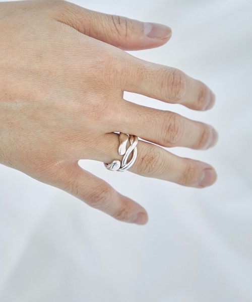 PUBLIC TOKYO(パブリックトウキョウ)の「シルバークロスリング【錆びない/シルバー925】(リング・メンズ・シルバー・FREE)」の5枚目の写真