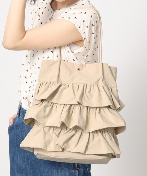 grove（グローブ）の「◆【A4収納可】ティアードタックトート（トートバッグ・レディース・アイボリー/ブラック/カーキ/ダークグレー/グレー系その他4/ベージュ系その他6/ブラウン系その他5・00）」の2枚目の写真