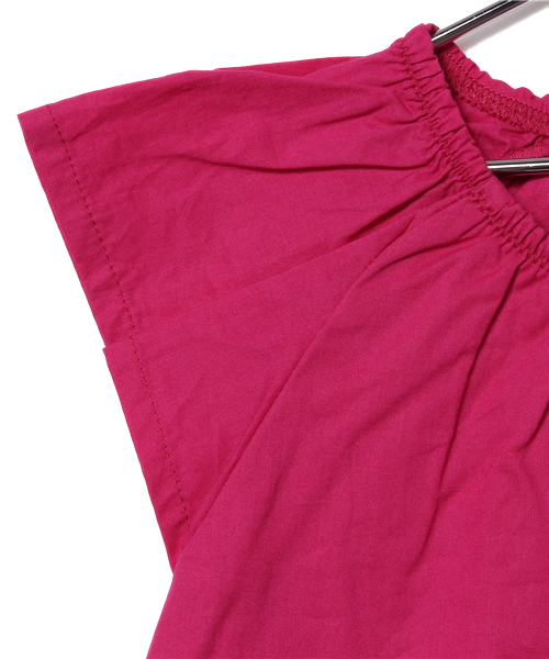 koe（コエ）の「キッズスモックギャザーブラウス（シャツ/ブラウス・キッズ・ミント/ピンク/オフホワイト・100/120/110/130/95）」の6枚目の写真