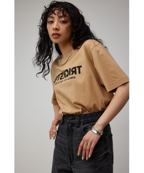 AZUL by moussy(アズールバイマウジー)の「TRICKSTER Tシャツ/トリックスターT(Tシャツ/カットソー・メンズ・ホワイト/ブラック/ベージュ・LARGE/SMALL/MEDIUM)」の1枚目の写真