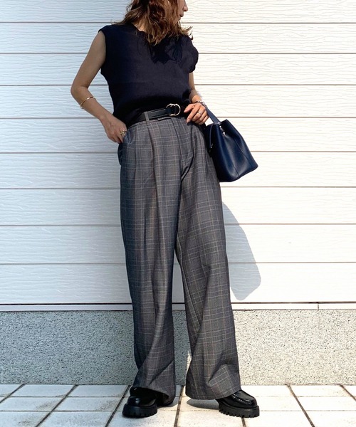 Q（キュー）の「リンクルノースリーブ（Tシャツ/カットソー・レディース・ホワイト/チャコールグレー・MEDIUM）」の7枚目の写真