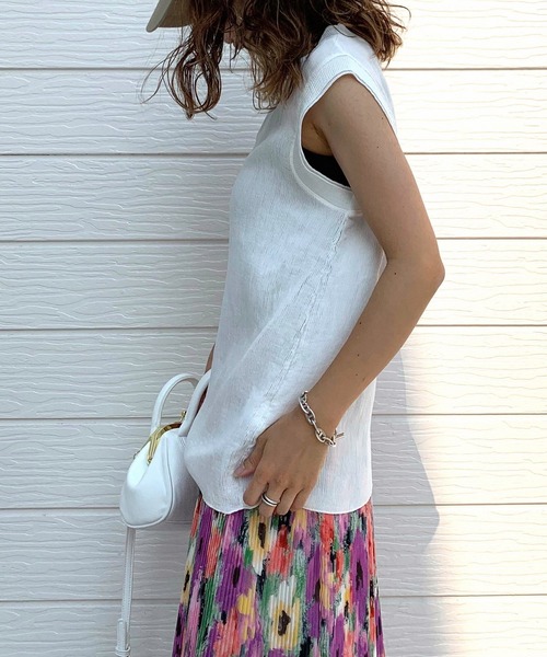 Q（キュー）の「リンクルノースリーブ（Tシャツ/カットソー・レディース・ホワイト/チャコールグレー・MEDIUM）」の9枚目の写真