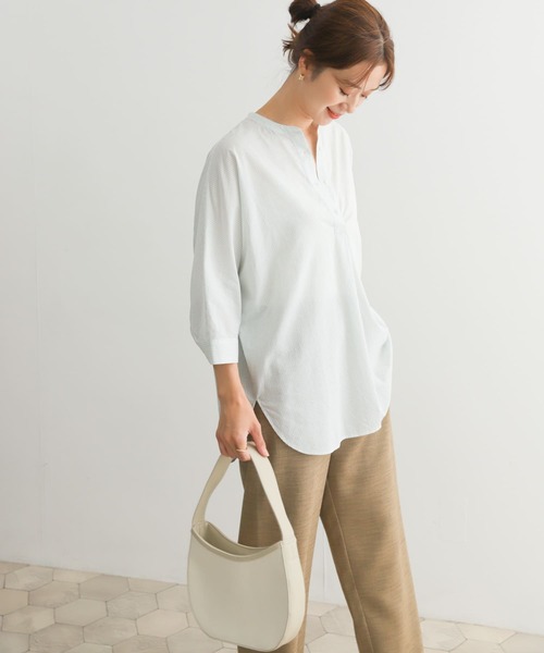 URBAN RESEARCH DOORS（アーバンリサーチドアーズ）の「ストライプドルマンシャツ（シャツ/ブラウス・レディース・グリーン系その他/ブルー系その他/アイボリー・MEDIUM）」の7枚目の写真