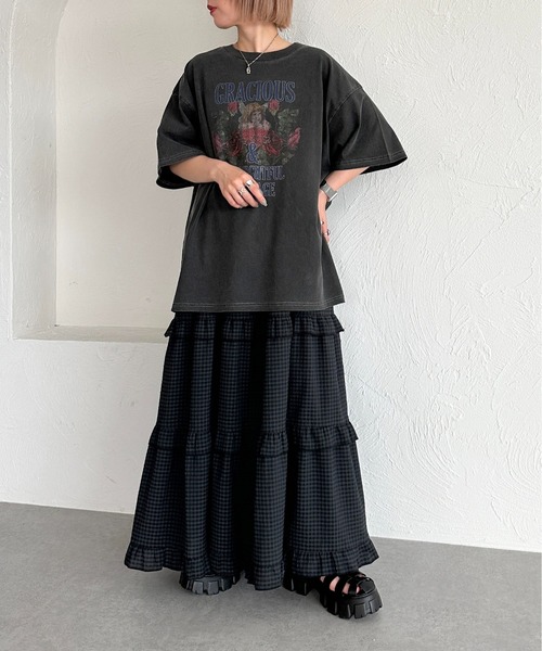 apres jour mignon(アプレジュールミニョン)の「ピグメントヴィンテージライクロックTシャツ3【ZOZOTOWN限定アイテム】(Tシャツ/カットソー・レディース・アイボリー/ブラック系その他2/その他/ブラック系その他/ネイビー・X-LARGE/フリー)」の7枚目の写真