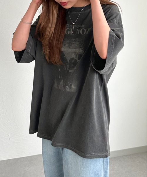 apres jour mignon(アプレジュールミニョン)の「ピグメントヴィンテージライクロックTシャツ3【ZOZOTOWN限定アイテム】(Tシャツ/カットソー・レディース・アイボリー/ブラック系その他2/その他/ブラック系その他/ネイビー・X-LARGE/フリー)」の9枚目の写真