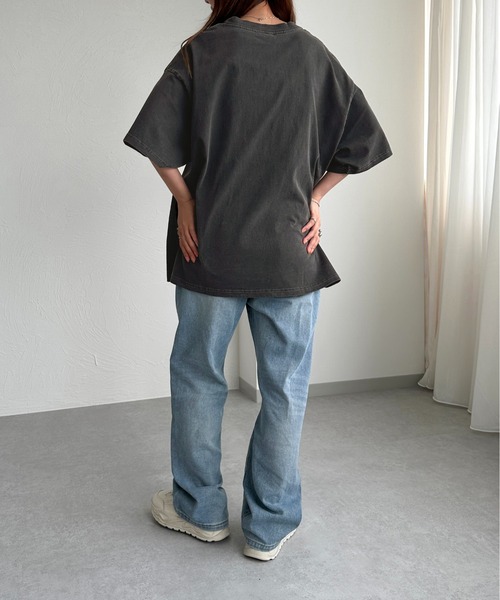 apres jour mignon(アプレジュールミニョン)の「ピグメントヴィンテージライクロックTシャツ3【ZOZOTOWN限定アイテム】(Tシャツ/カットソー・レディース・アイボリー/ブラック系その他2/その他/ブラック系その他/ネイビー・X-LARGE/フリー)」の18枚目の写真