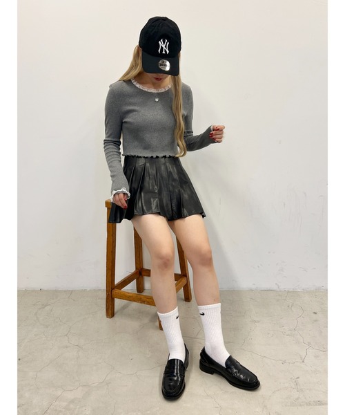 PHILLY（フィリー）の「【PHILLY】ローズポイントフリルトップス（Tシャツ/カットソー・レディース・アイボリー/ブラック/グレー・FREE）」の16枚目の写真