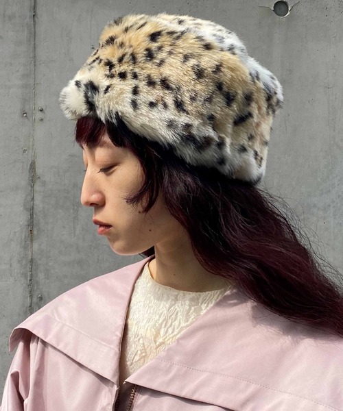 Casselini(キャセリーニ)の「Casselini(キャセリーニ)ロシア帽(ニットキャップ/ビーニー・レディース・アニマル/ブラック/ベージュ・FREE)」の3枚目の写真