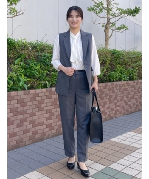 Perfect Suit FActory（パーフェクトスーツファクトリー）の「ポインテッドトゥパンプス　ブラック/グレー（パンプス・レディース・グレー/ブラック・M/L/S）」の19枚目の写真