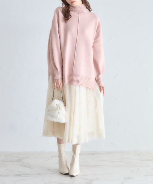 tocco closet（トッコ　クローゼット）の「ミルドライクウールハイネックニットプルオーバー（ニット/セーター・レディース・ピンクベージュ/グレー/オフホワイト/ブルー・M）」の11枚目の写真