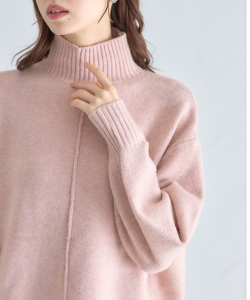 tocco closet（トッコ　クローゼット）の「ミルドライクウールハイネックニットプルオーバー（ニット/セーター・レディース・ピンクベージュ/グレー/オフホワイト/ブルー・M）」の16枚目の写真