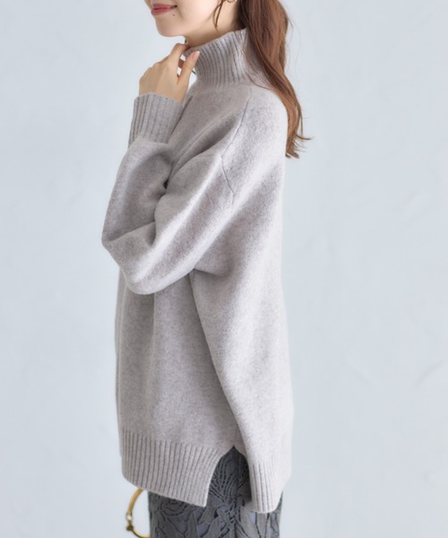 tocco closet（トッコ　クローゼット）の「ミルドライクウールハイネックニットプルオーバー（ニット/セーター・レディース・ピンクベージュ/グレー/オフホワイト/ブルー・M）」の20枚目の写真
