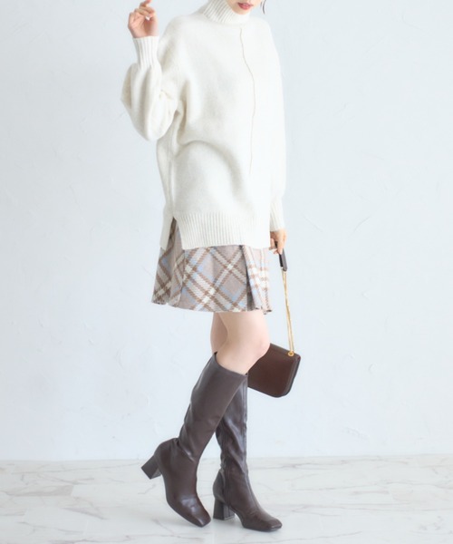 tocco closet（トッコ　クローゼット）の「ミルドライクウールハイネックニットプルオーバー（ニット/セーター・レディース・ピンクベージュ/グレー/オフホワイト/ブルー・M）」の7枚目の写真