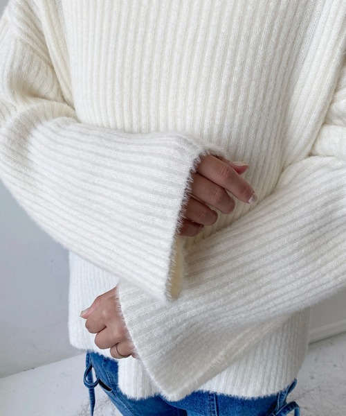 LOULOU select（ルルセレクト）の「クロスネックシャギーニットプル
