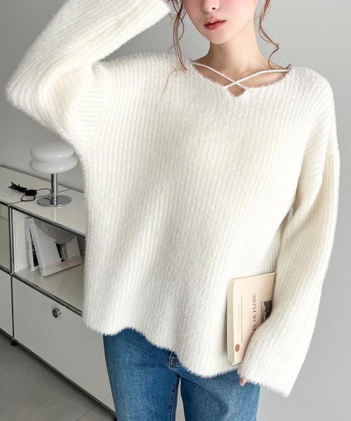 LOULOU select（ルルセレクト）の「クロスネックシャギーニットプルオーバー（ニット/セーター・レディース・ブラック/ベージュ/オフホワイト/アイボリー/チャコールグレー/ピンク/グレイッシュベージュ/ブラウン・M/L）」の18枚目の写真