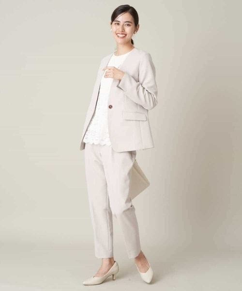 a.v.v（アーヴェヴェ）の「【洗える/イージーケア】ダブルクロステーパードパンツ（スーツパンツ・レディース・ブラック/ネイビー/ライトグレー・38/36/34/40/42）」の4枚目の写真