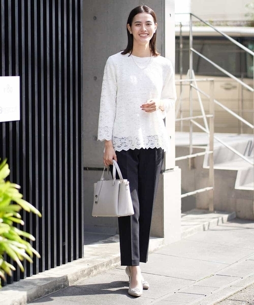 a.v.v（アーヴェヴェ）の「【洗える/イージーケア】ダブルクロステーパードパンツ（スーツパンツ・レディース・ブラック/ネイビー/ライトグレー・38/36/34/40/42）」の16枚目の写真