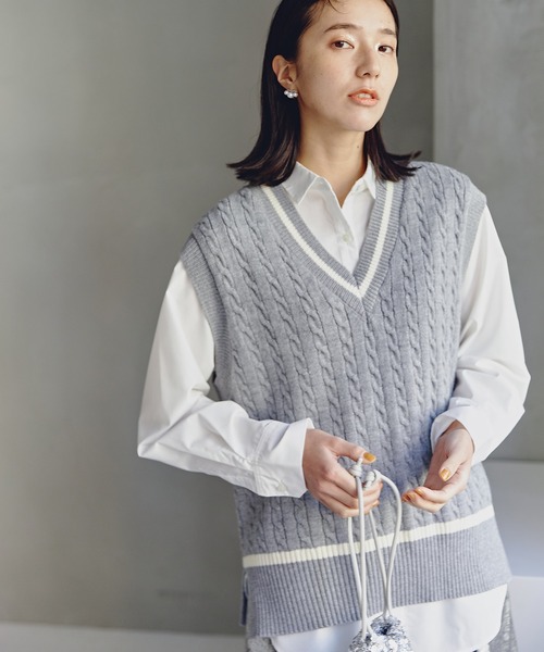 N.（N. Natural Beauty Basic）（エヌエヌナチュラルビューティーベーシック）の「◆ケーブルニットベスト（ベスト・レディース・ブラック/グレー/オフホワイト・MEDIUM）」の12枚目の写真