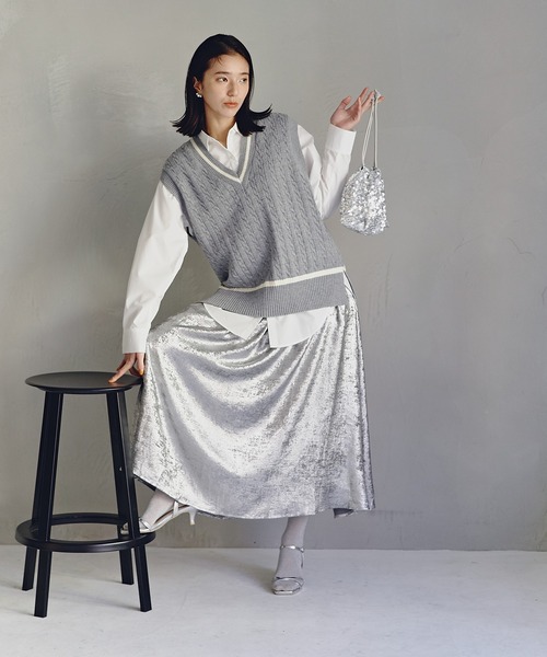 N.（N. Natural Beauty Basic）（エヌエヌナチュラルビューティーベーシック）の「◆ケーブルニットベスト（ベスト・レディース・ブラック/グレー/オフホワイト・MEDIUM）」の8枚目の写真