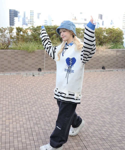 HOOK(フック)の「HOOK -original- 傷だらけのアシンメトリーニットベスト(ベスト・メンズ・ホワイト/ブラック/ホワイト系その他・M/L/XL)」の18枚目の写真