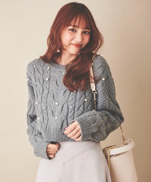 31 Sons de mode（トランテアン　ソン　ドゥ　モード）の「パール付きケーブルニット（ニット/セーター・レディース・ライトグレー/オフホワイト/ブラック/ブルー・36）」の18枚目の写真