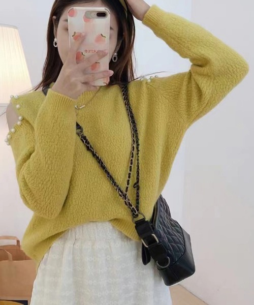 Miniministore（ミニミニストア）の「ニットトップス 肩出し ニットソー 長袖（ニット/セーター・レディース・ピンク/イエロー/ワインレッド/オフホワイト・フリー）」の2枚目の写真
