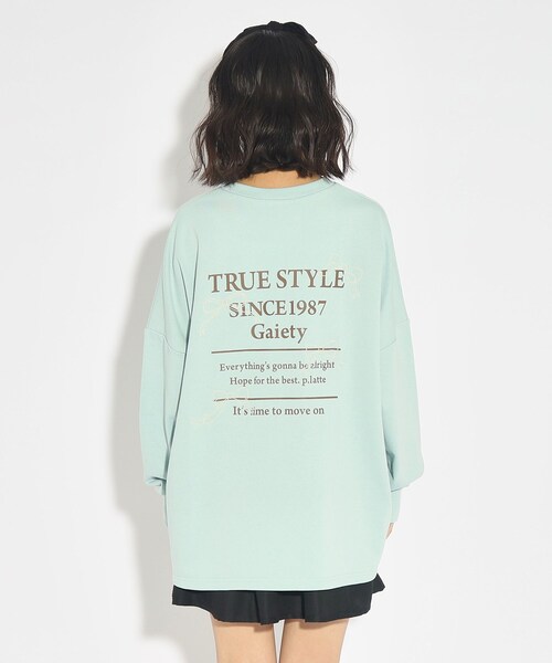 PINK-latte(ピンクラテ)の「◆バックグラフィックチュニックプルオーバー(Tシャツ/カットソー・キッズ・アイボリー/グリーン系・15 /16/14)」の5枚目の写真
