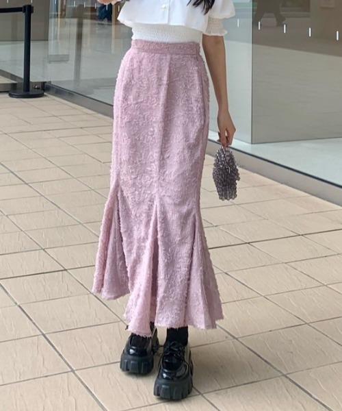 rienda（リエンダ）の「カットジャガードマーメイドスカート（スカート・レディース・アイボリー/ピンク/ブラック/ネイビー・SMALL/MEDIUM）」の4枚目の写真