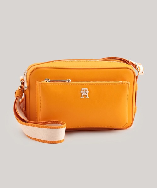 TOMMY HILFIGER（トミーヒルフィガー）の「【CLASSY掲載】アイコニックトミーカメラバッグ（ショルダーバッグ・レディース・ブラック/オレンジ/ブルー/グリーン/アイボリー・FREE）」の5枚目の写真