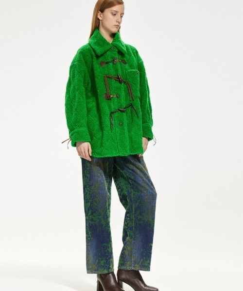 JNBY(ジェーエヌビーワイ)の「Diamond-shaped Embossed Wool-blend Duffle Jacket(ダッフルコート・レディース・ホワイト/ブラック・40/38/36)」の16枚目の写真