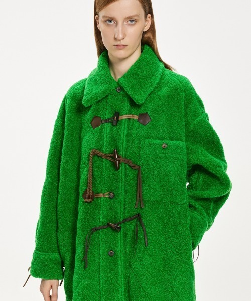 JNBY(ジェーエヌビーワイ)の「Diamond-shaped Embossed Wool-blend Duffle Jacket(ダッフルコート・レディース・ホワイト/ブラック・40/38/36)」の18枚目の写真