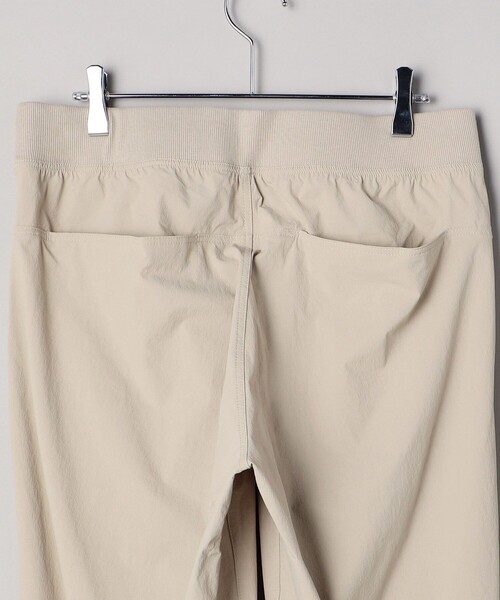 FREAK'S STORE(フリークスストア)の「限定展開 THE NORTH FACE/ノースフェイス TRAINING RIB PANTS / トレーニングリブパンツ / スウェットパンツ / NB62285(スウェットパンツ・メンズ・ベージュ/ブラック/チャコールグレー・X-LARGE/LARGE/MEDIUM/SMALL)」の6枚目の写真