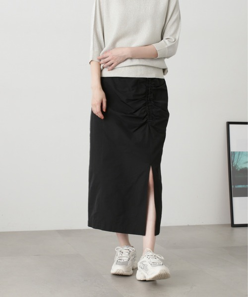 N.（N. Natural Beauty Basic）（エヌエヌナチュラルビューティーベーシック）の「◆サイドギャザーロングスカート（スカート・レディース・ブラック/ブラウン系その他・MEDIUM）」の2枚目の写真