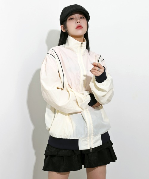 ジャケットナイロン春秋用 UNISEX][春秋大活躍アイテム]ナイロン配色ラインウィンド