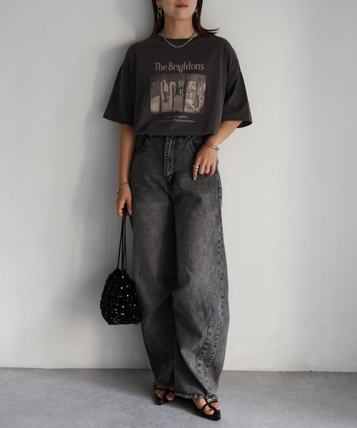 Riberry(リベリー)の「ロックフォトビッグTシャツ(Tシャツ/カットソー・レディース・チャコールグレー/ホワイト×グリーン/ホワイト×レッド・FREE)」の6枚目の写真