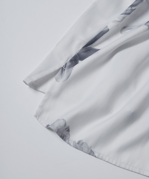 cussil（クシル）の「【cussil/クシル】フラワーパターンドレープルーズシルエット2WAYオープンカラーハーフスリーブシャツ（シャツ/ブラウス・メンズ・ブラック/ホワイト・XS/S/M/L）」の11枚目の写真