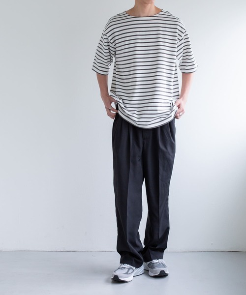 FORK&SPOON（フォークアンドスプーン）の「FORK&SPOON　ハイツイストツータックパンツ（その他パンツ・メンズ・ブラック/ネイビー・4/5）」の5枚目の写真